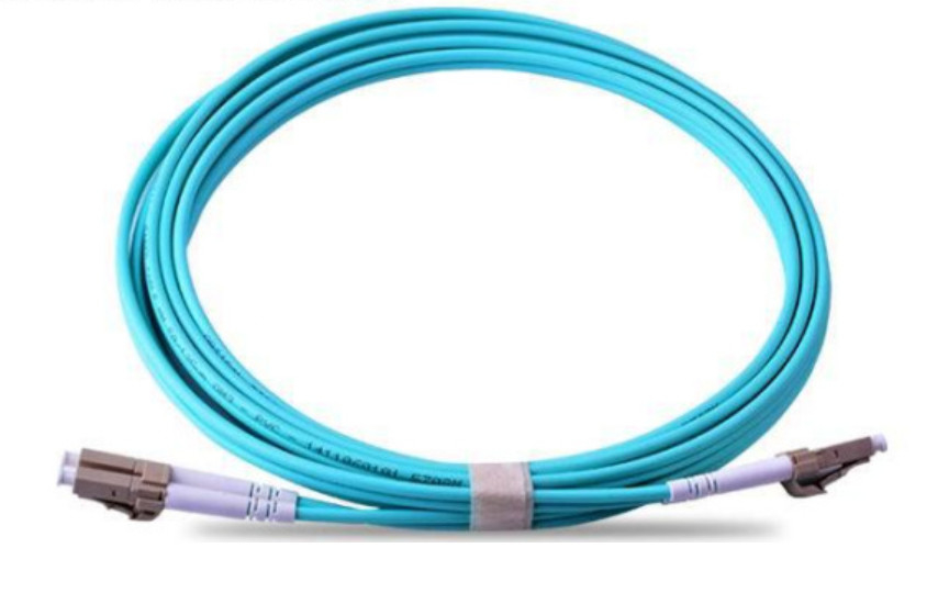 سلك تصحيح lc lc OM3 / OM4 3 متر 10 جيجابت متعدد الأوضاع مزدوج PVC LSZH