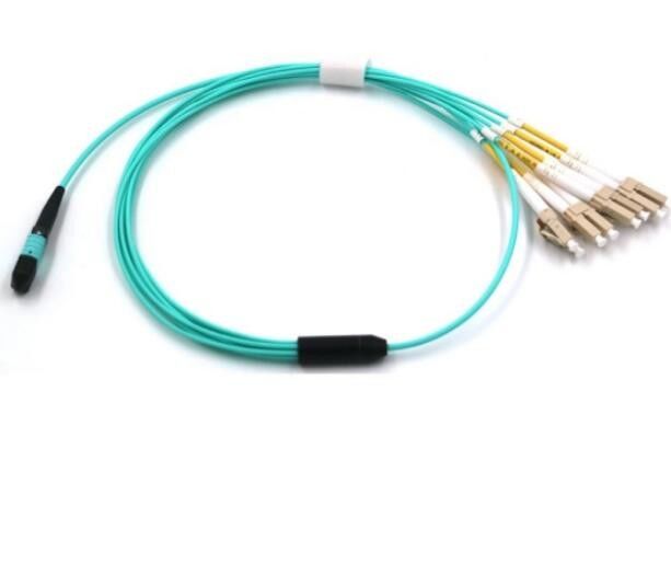 2M الألياف البصرية MPO 8 Core OM3 MM FANOUT LSZH 1310nm اختبار الطول الموجي