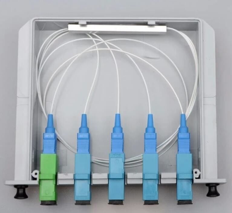 مقسم الألياف البصرية السلبي كاسيت 1X4 SC UPC PLC في النوع
