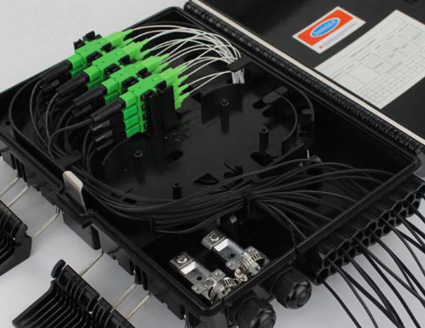 صندوق طرفي مقاوم للماء 2 مدخل 16 مخرج 16 منفذ Ftth صندوق توزيع الألياف البصرية ABS / PC