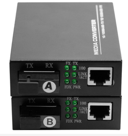 UTP 20KM محول الألياف البصرية للوسائط 1310 / 1550nm 10 / 100M 2 منافذ MDI