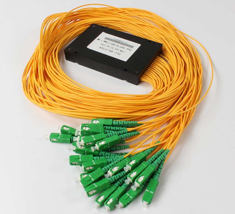 SC APC 1x32 الألياف الضوئية الفاصل لـ 2.0 مللي متر أسلاك التوصيل المصنوعة 1260nm - 1650nm طول العمل